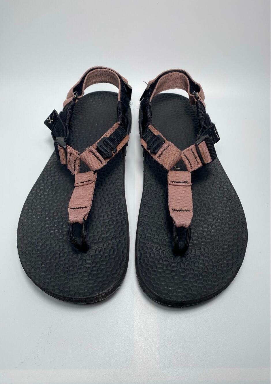 Bedrock Sandals Cairn w/Vibram Soles Light Rose/ Salmon Color Men’s 8 Women’s 9